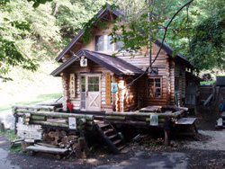 木下小屋