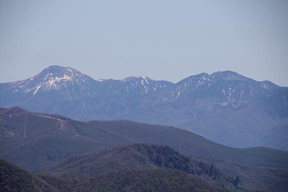 奥白根山と皇海山 奥白根山とすかいさん