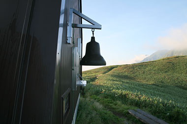 小屋の鐘